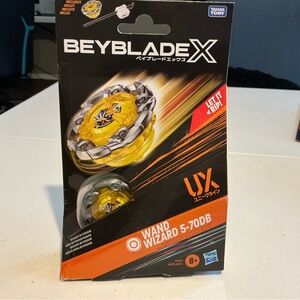 Beyblade X Wand Wizard 5-70DB - Yellow/Silver Battle Top